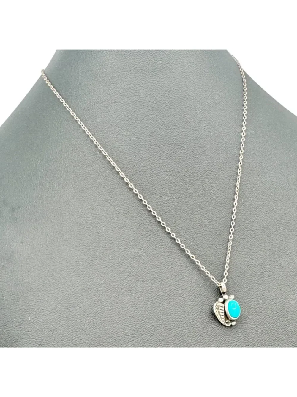 Native American Turquoise Sterling Pendant Necklace 16" Signed by Artist - Picture 9 of 13